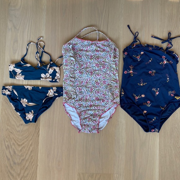 Other - ☀️☀️☀️Lot of 3 girls size 7/8 bathing suits.